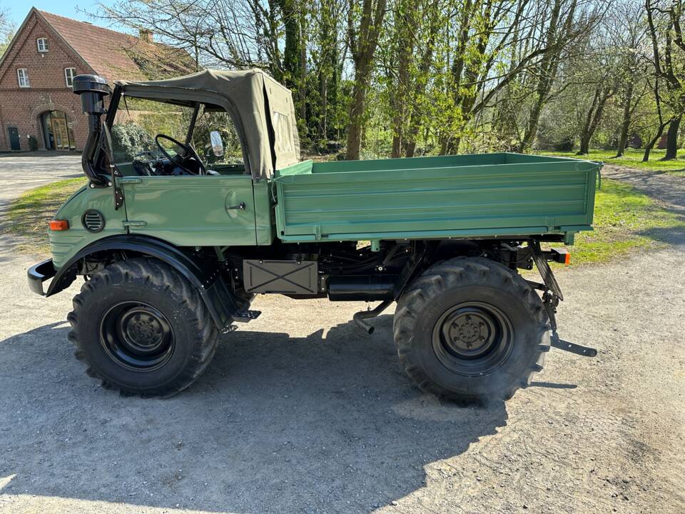 Image 3/9 of Mercedes-Benz Unimog 406 (1971)