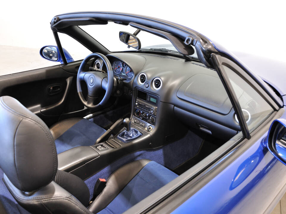 Image 42/47 of Mazda MX-5 1.8 (1999)