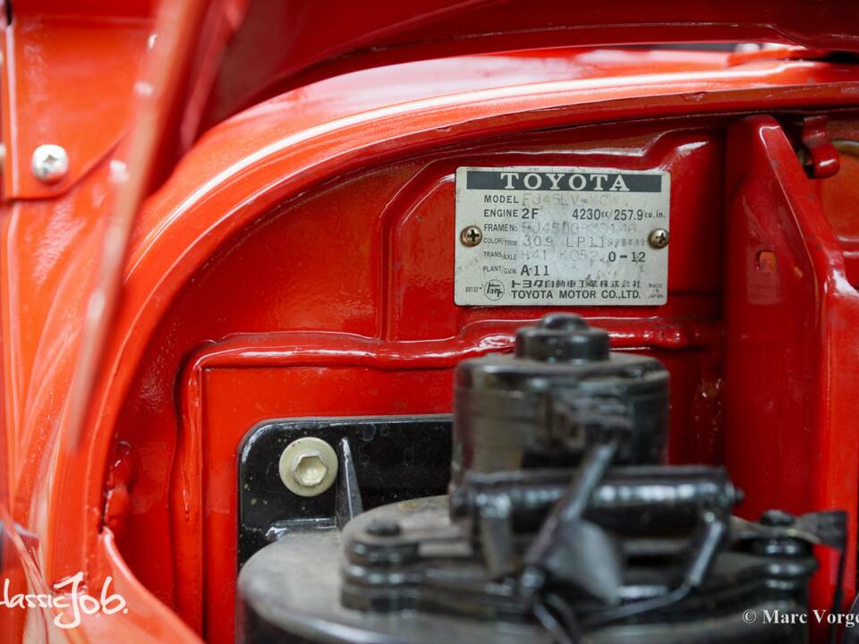 Immagine 16/47 di Toyota Land Cruiser FJ 45 (1980)