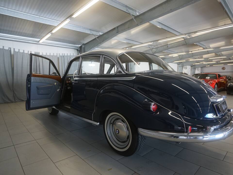 Image 5/33 of BMW 3200 S (1961)