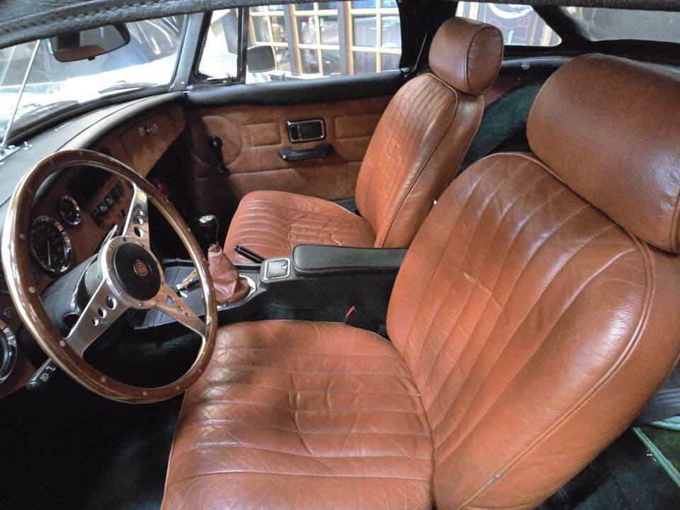 Imagen 10/49 de MG MGB (1979)