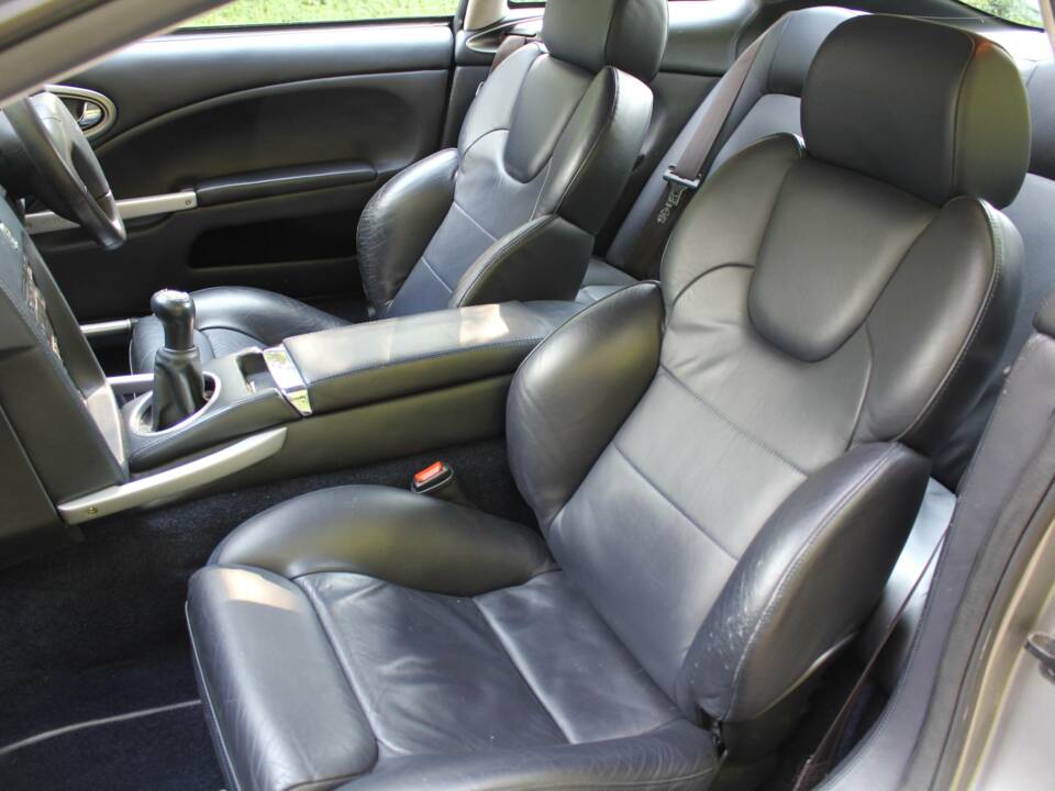 Bild 13/17 von Aston Martin V12 Vanquish (2002)