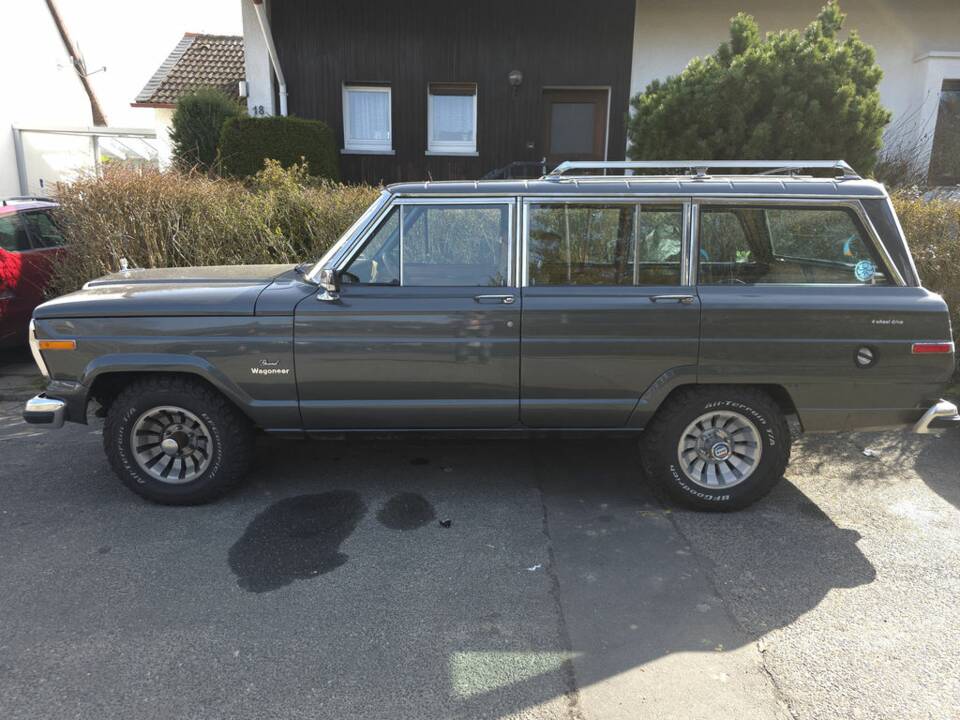 Bild 7/8 von Jeep Grand Wagoneer (1986)