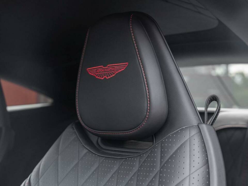 Bild 8/16 von Aston Martin DB12 (2023)