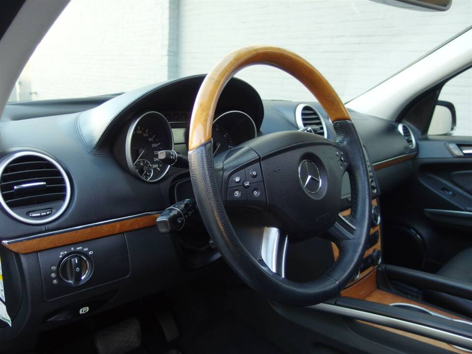 Immagine 49/100 di Mercedes-Benz GL 550 4MATIC (2008)
