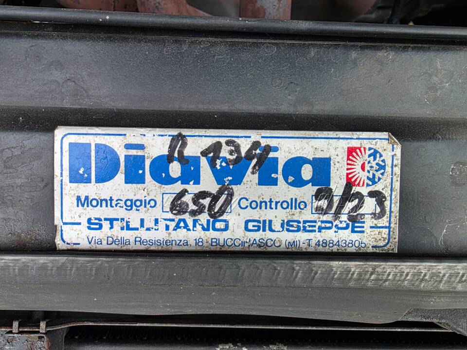 Bild 49/55 von Alfa Romeo 164 2.0 (1989)