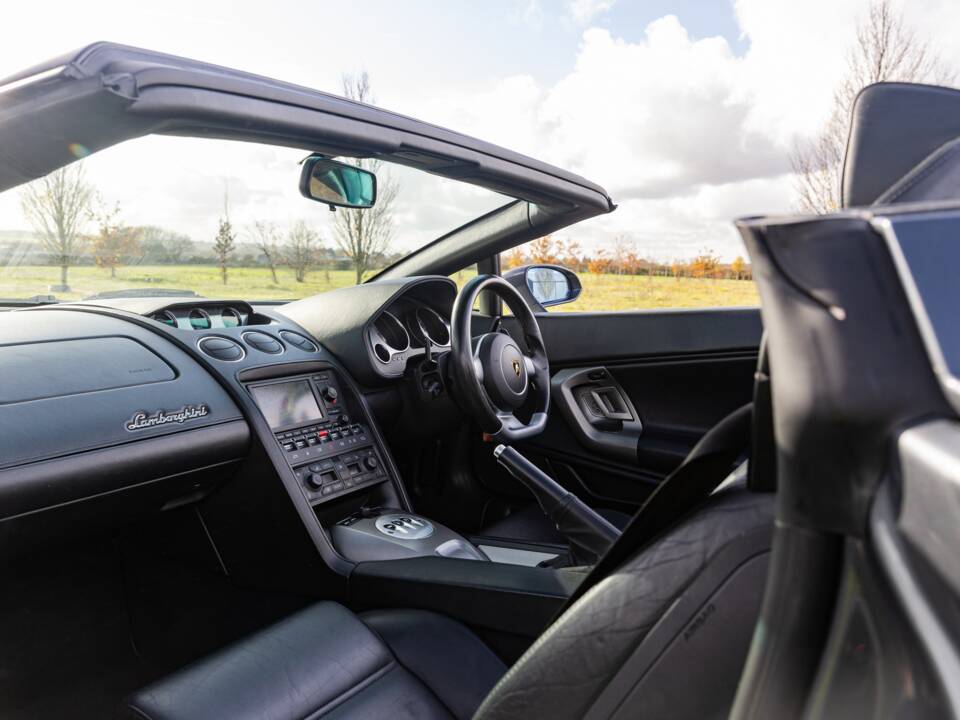 Immagine 46/49 di Lamborghini Gallardo Spyder (2007)