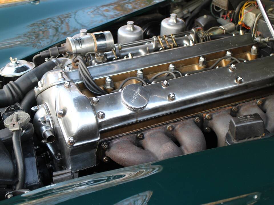 Image 13/15 of Jaguar XK 150 3.4 S OTS (1959)