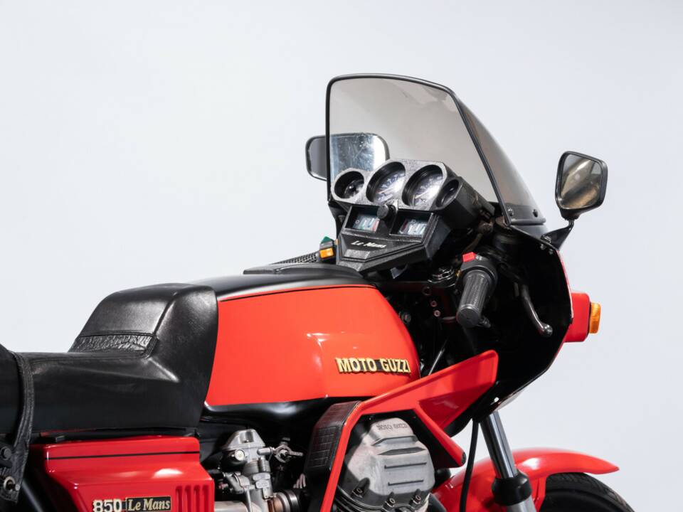 Bild 35/50 von Moto Guzzi DUMMY (1980)