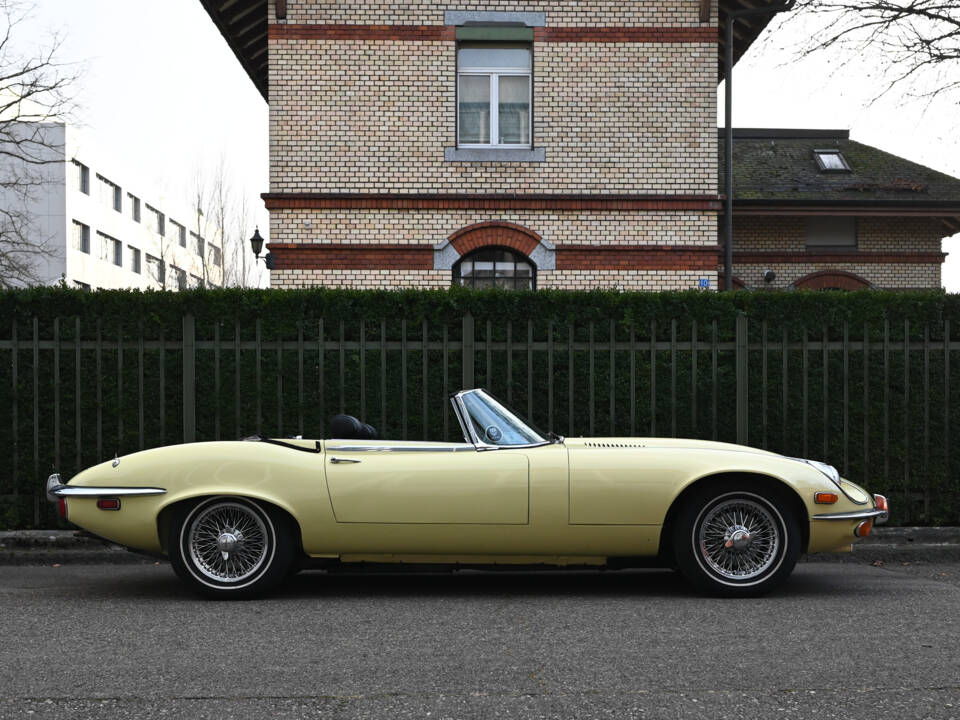 Bild 4/56 von Jaguar E-Type V12 (1973)