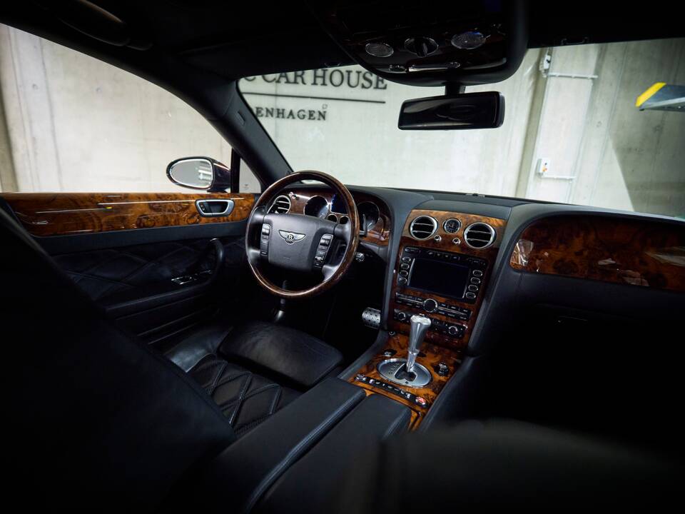 Image 99/100 of Bentley Continental Flying Spur (2008)