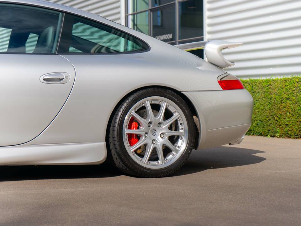 Bild 5/29 von Porsche 911 GT3 (2001)