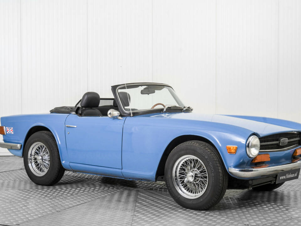 Immagine 5/50 di Triumph TR 6 (1973)