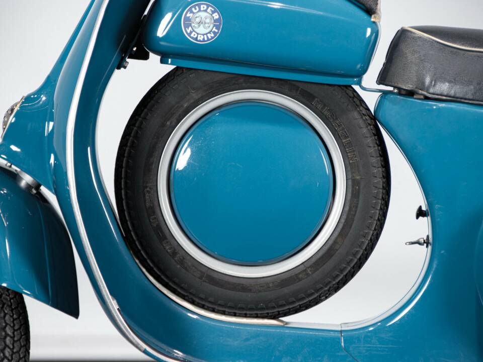 Image 35/36 of Piaggio DUMMY (1967)