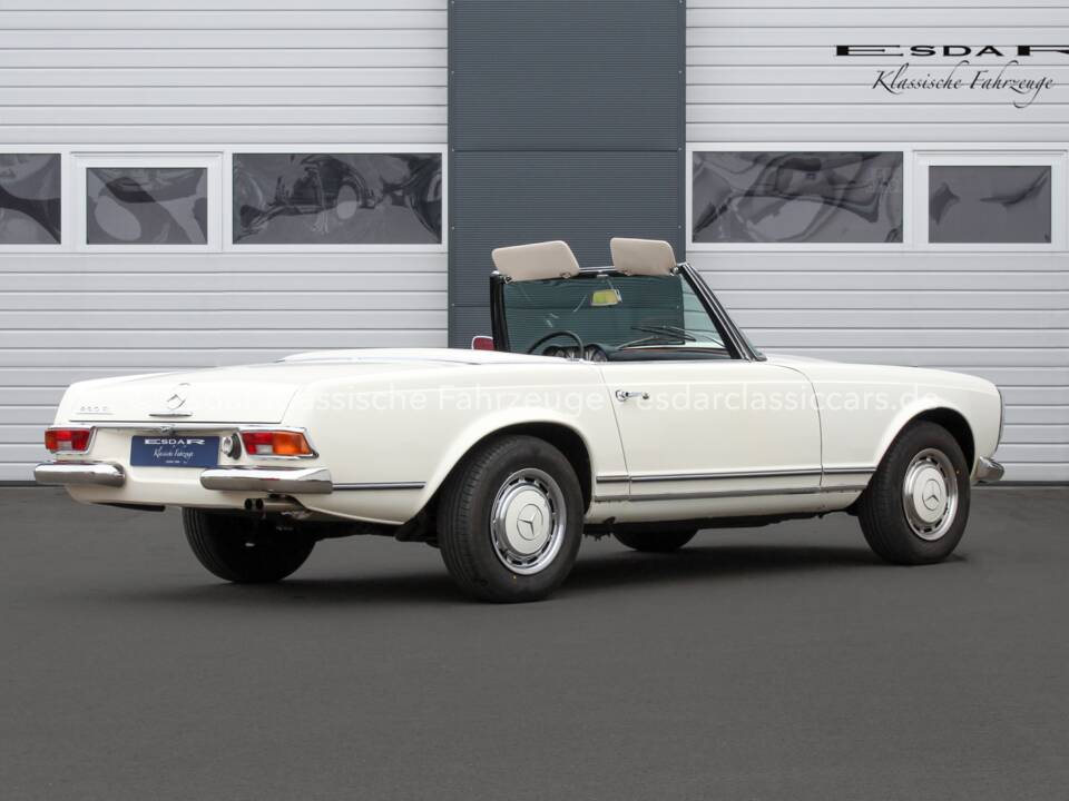 Afbeelding 4/31 van Mercedes-Benz 230 SL (1967)