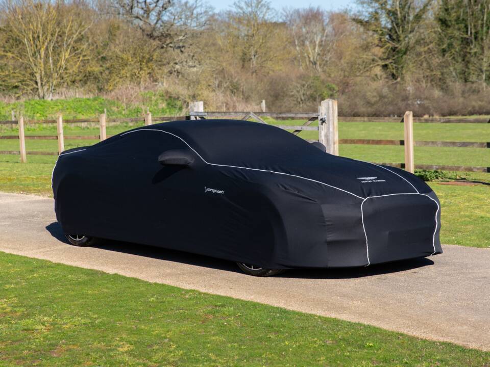 Image 76/80 of Aston Martin Vanquish (2013)