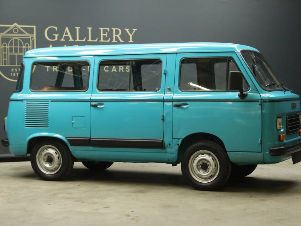 Image 40/50 of FIAT 900E (1980)