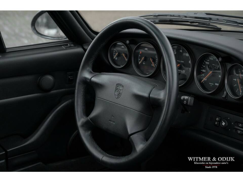 Image 20/32 de Porsche 911 Carrera S (1997)
