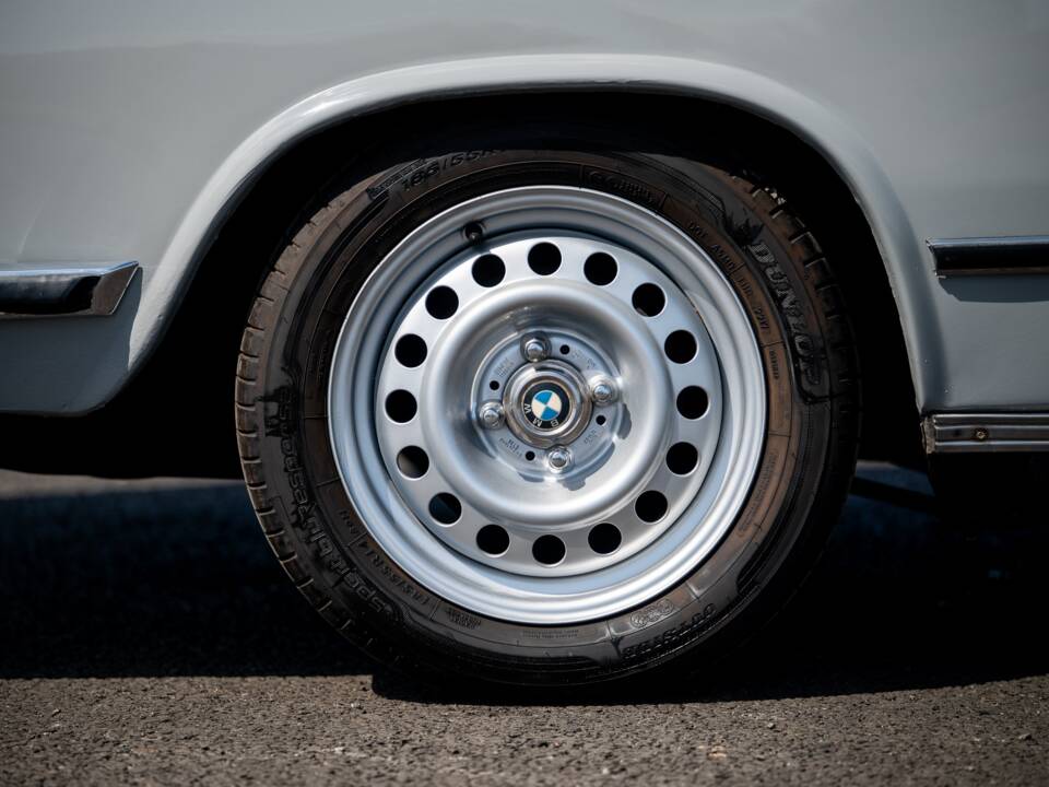 Bild 32/50 von BMW 2002 (1971)