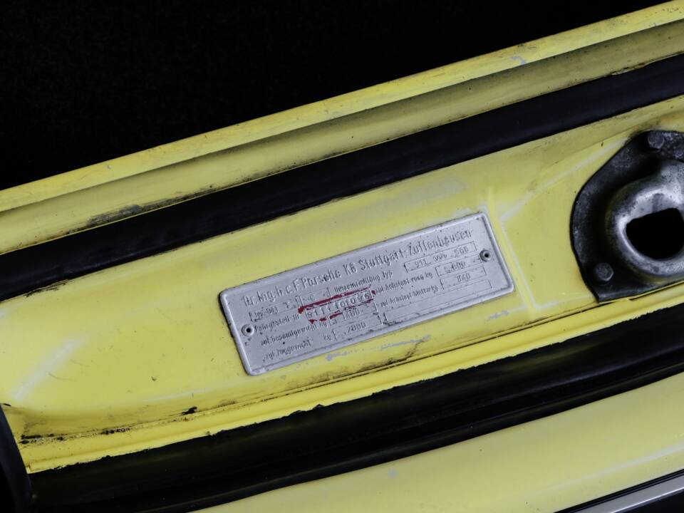 Bild 37/49 von Porsche 911 2.2 T (1971)
