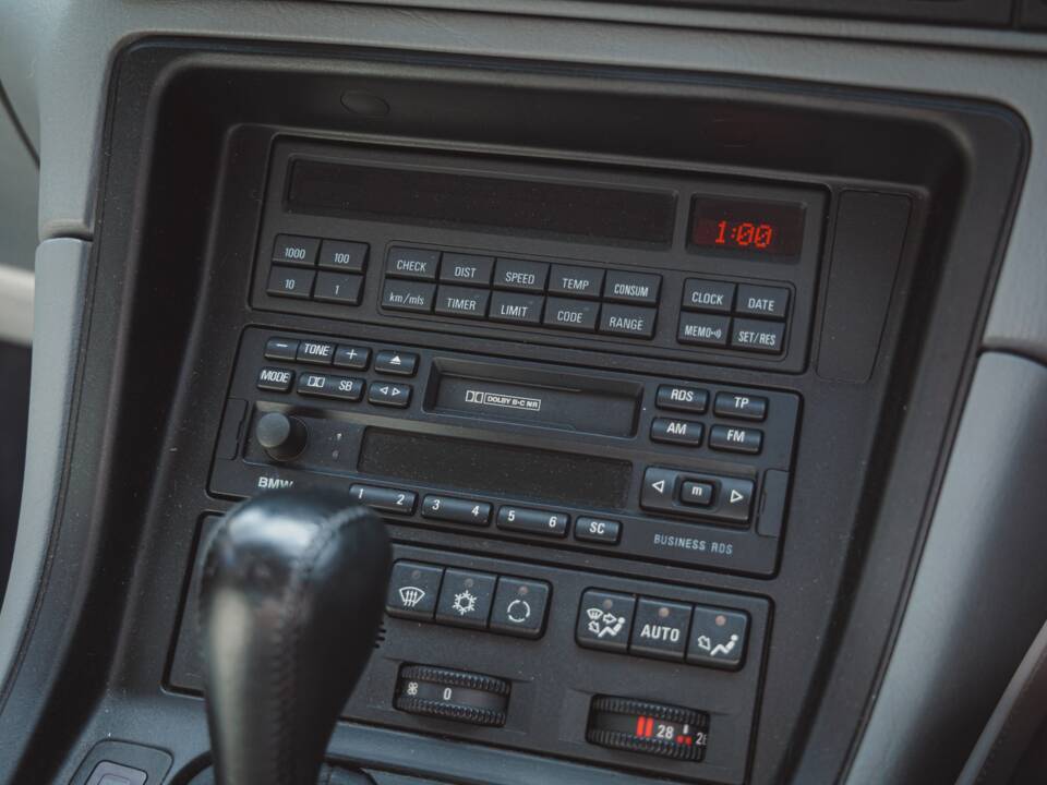 Afbeelding 32/39 van BMW 850Ci (1994)