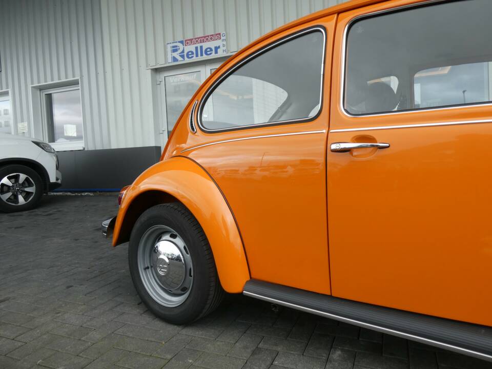 Image 17/29 of Volkswagen Beetle 1302 (1972)