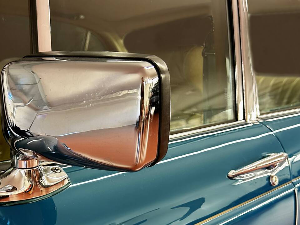 Image 11/13 of Jaguar XJ 12 (1979)