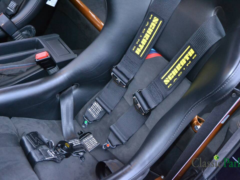 Image 17/50 of BMW 323i (1998)