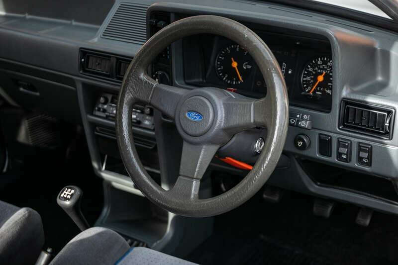 Afbeelding 38/39 van Ford Escort RS 1600 turbo (1985)