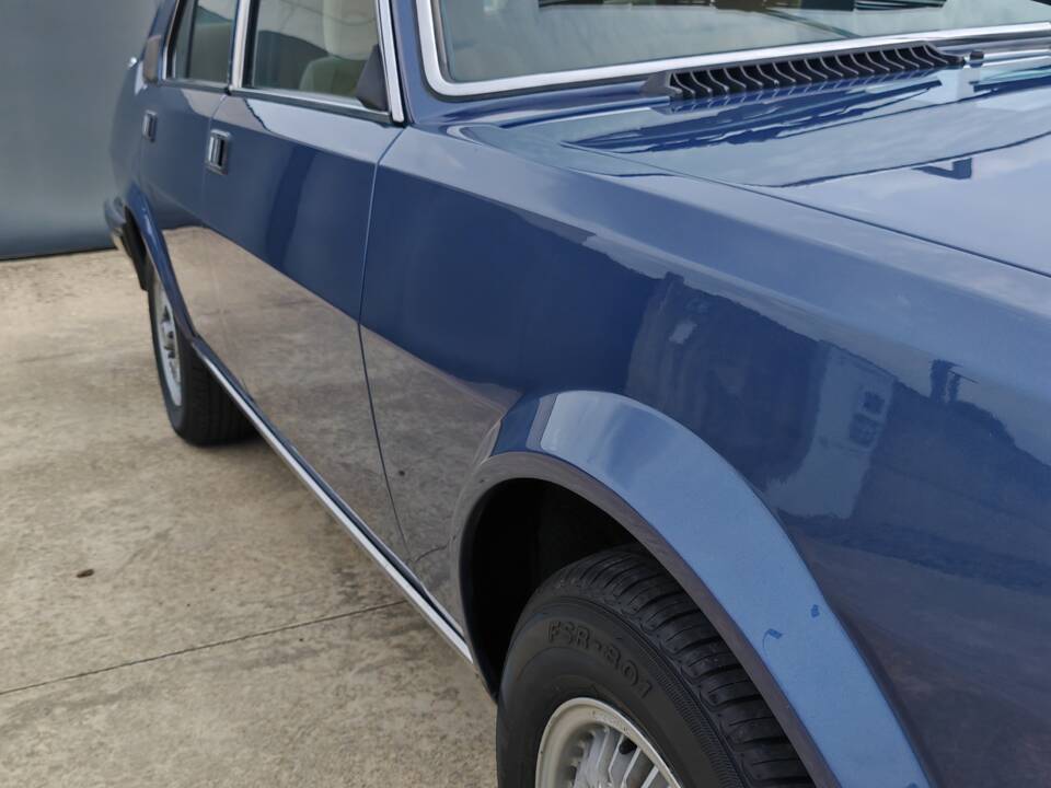 Image 16/34 of Alfa Romeo Alfa 6 - 2.5 (1979)