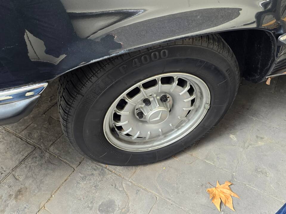 Immagine 24/34 di Mercedes-Benz 500 SL (1980)