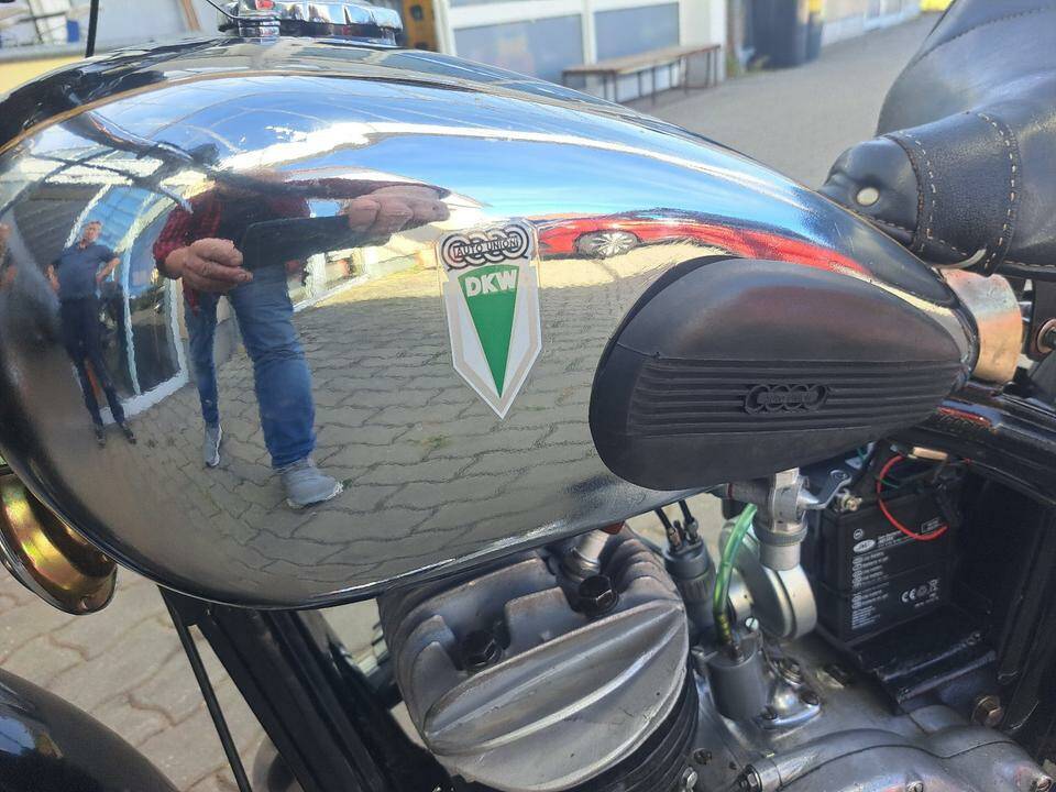 Immagine 6/19 di DKW SB 500 (1900)