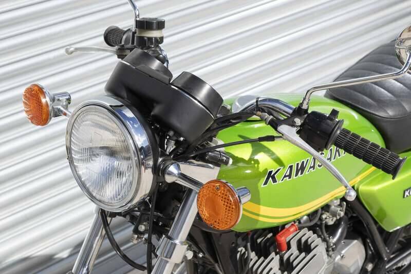 Image 33/37 of Kawasaki KH 250 (1977)