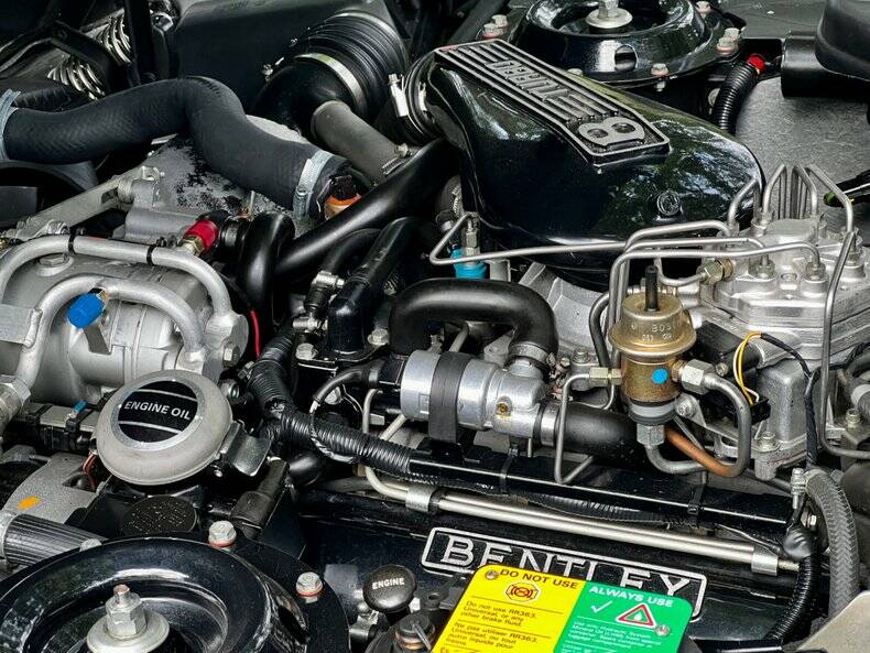 Bild 38/50 von Bentley Turbo R (1990)