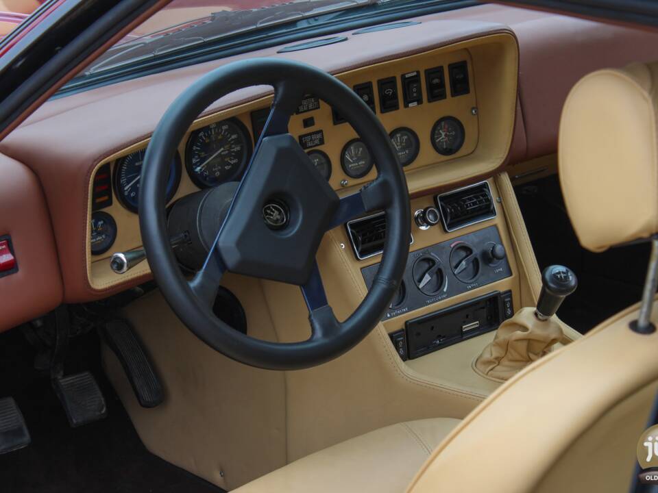 Image 18/22 of Maserati Kyalami (1979)