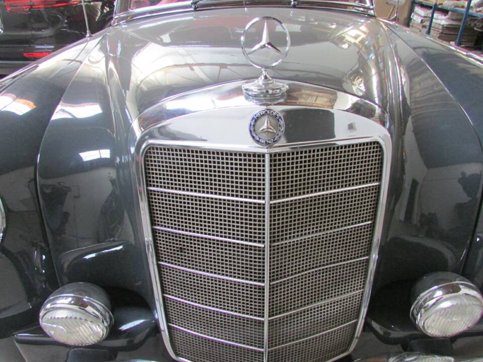 Bild 36/73 von Mercedes-Benz 220 S Cabriolet (1957)