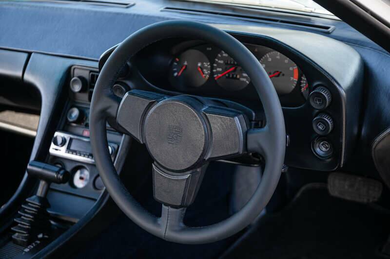 Bild 29/31 von Porsche 928 (1979)