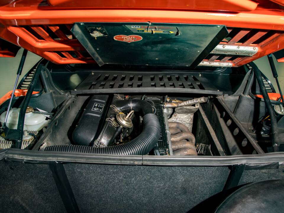 Image 20/22 of BMW M1 (1981)