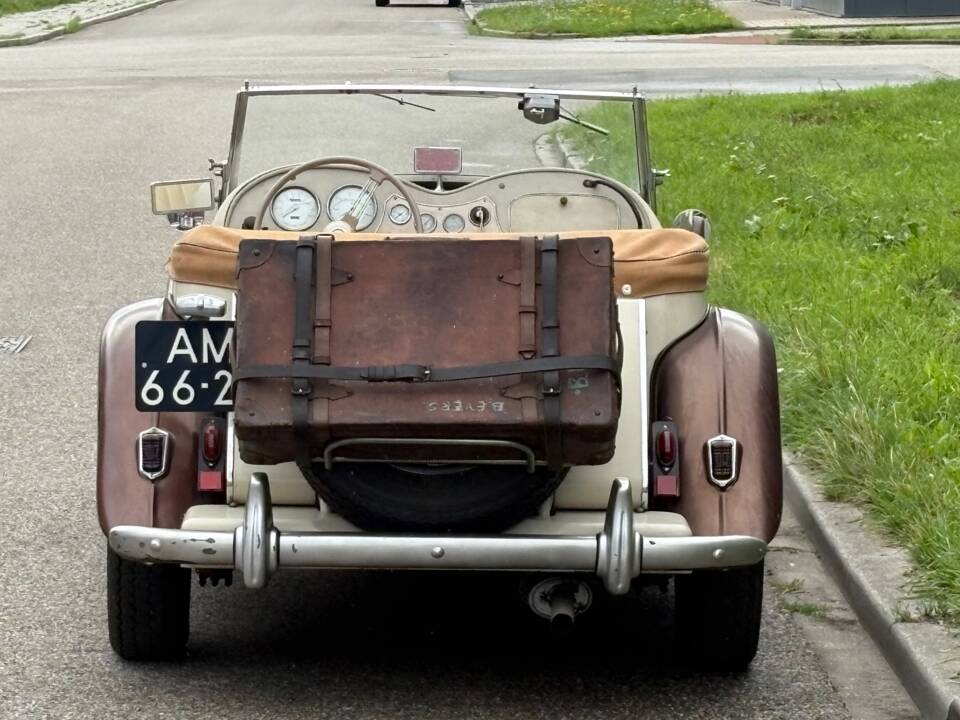 Imagen 10/19 de MG TD (1951)