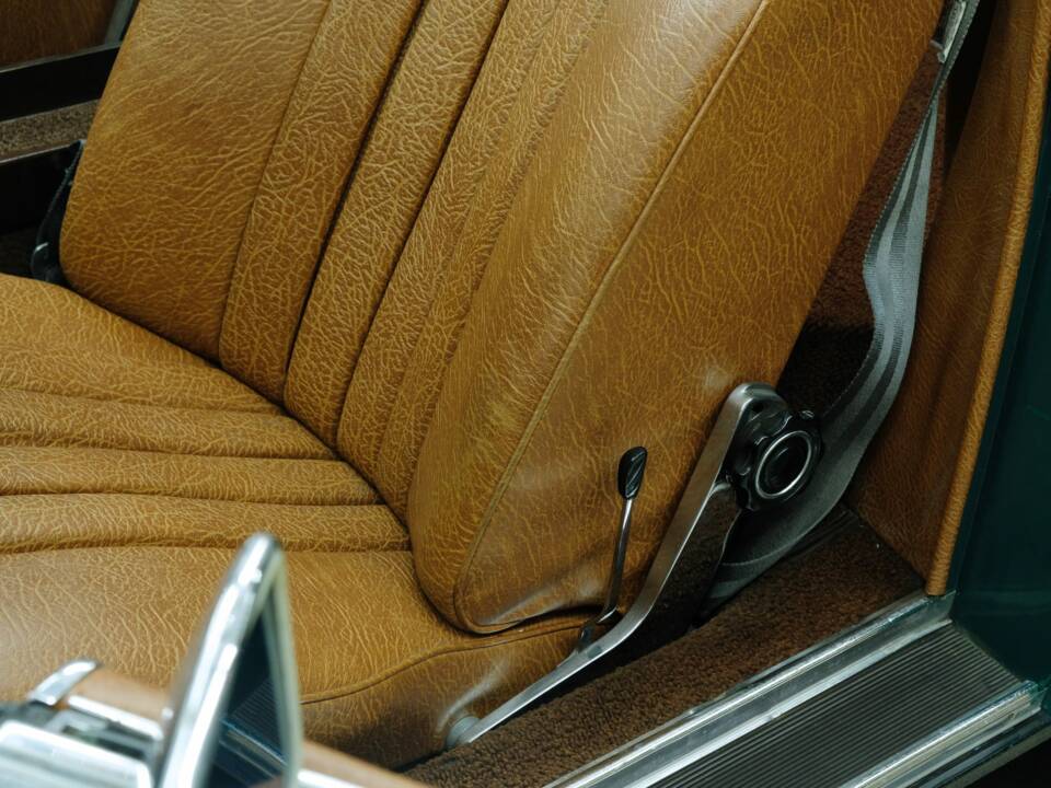 Image 29/50 de Mercedes-Benz 280 SL (1968)