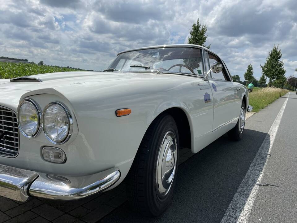 Image 4/8 of Lancia Flaminia GT 2.5 3C Touring (1962)