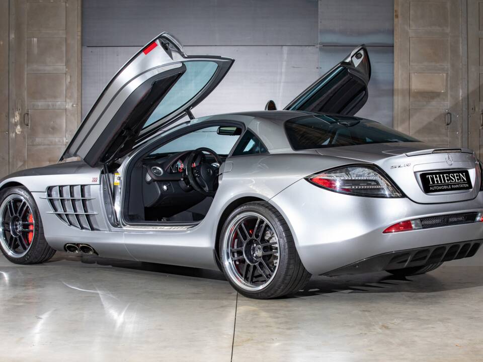 Image 10/25 of Mercedes-Benz SLR McLaren 722 (2006)