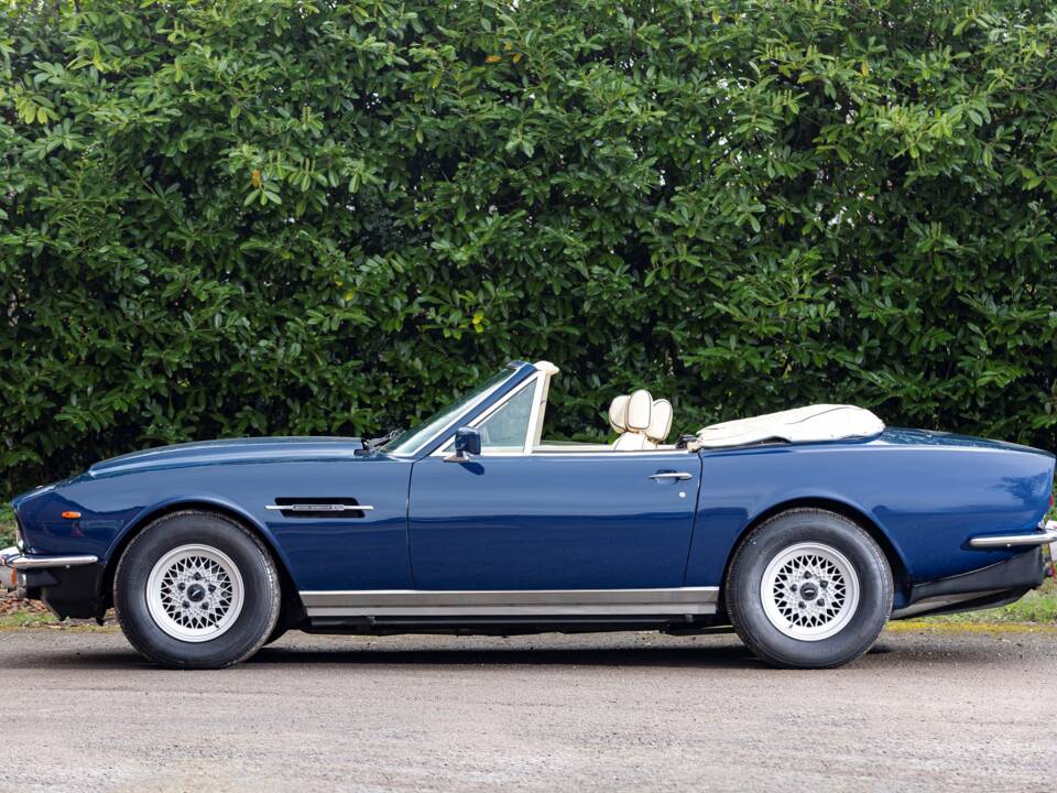 Bild 2/29 von Aston Martin V8 Volante (1980)