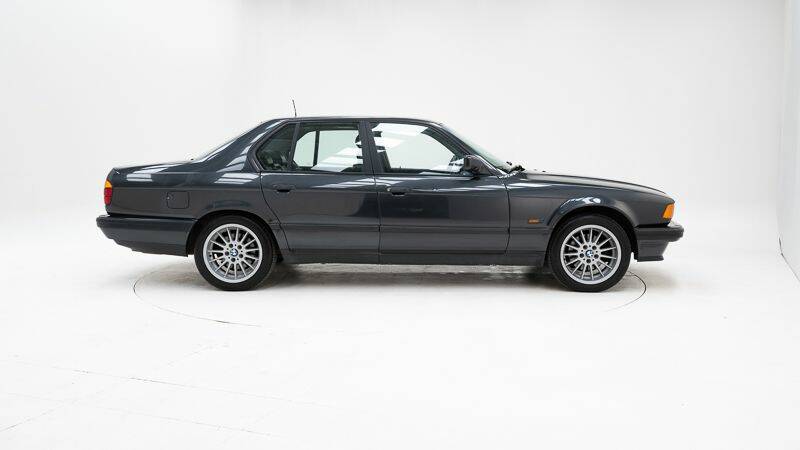 Afbeelding 6/15 van BMW 730i (1988)