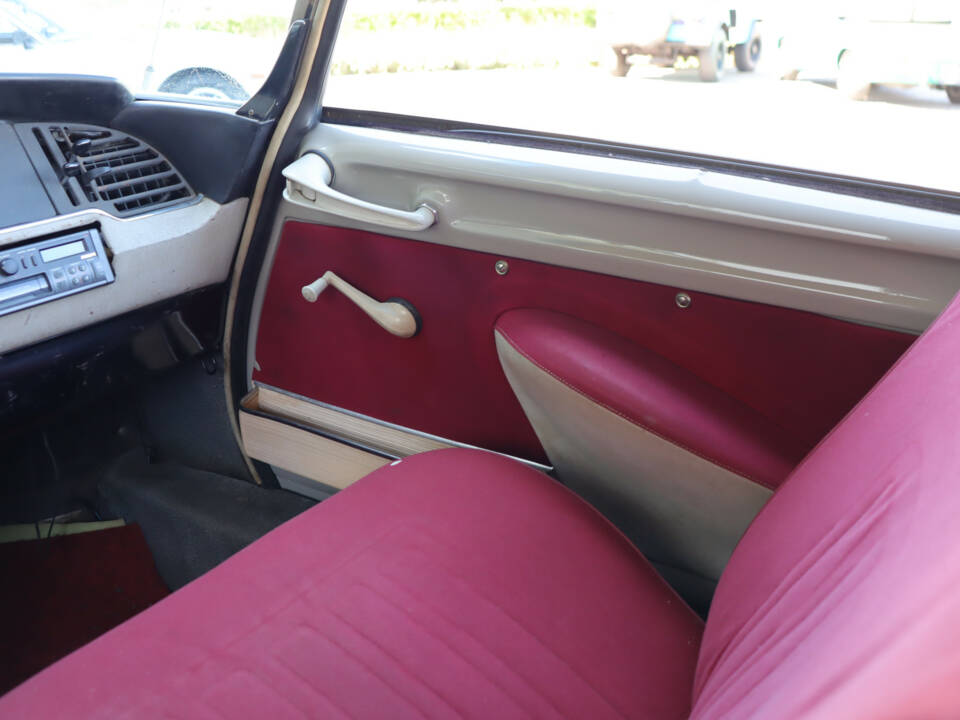 Image 28/50 de Citroën ID 21 Break (1967)