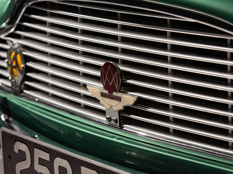 Afbeelding 29/55 van Aston Martin DB 4 Vantage (1962)