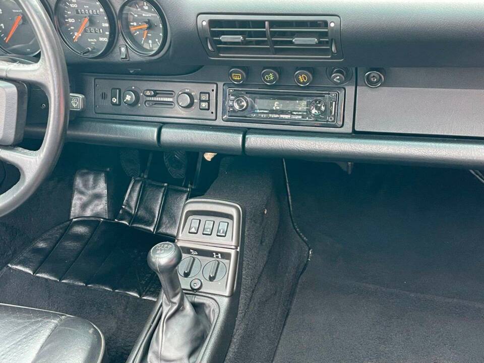 Bild 12/20 von Porsche 911 Carrera 4 (1990)