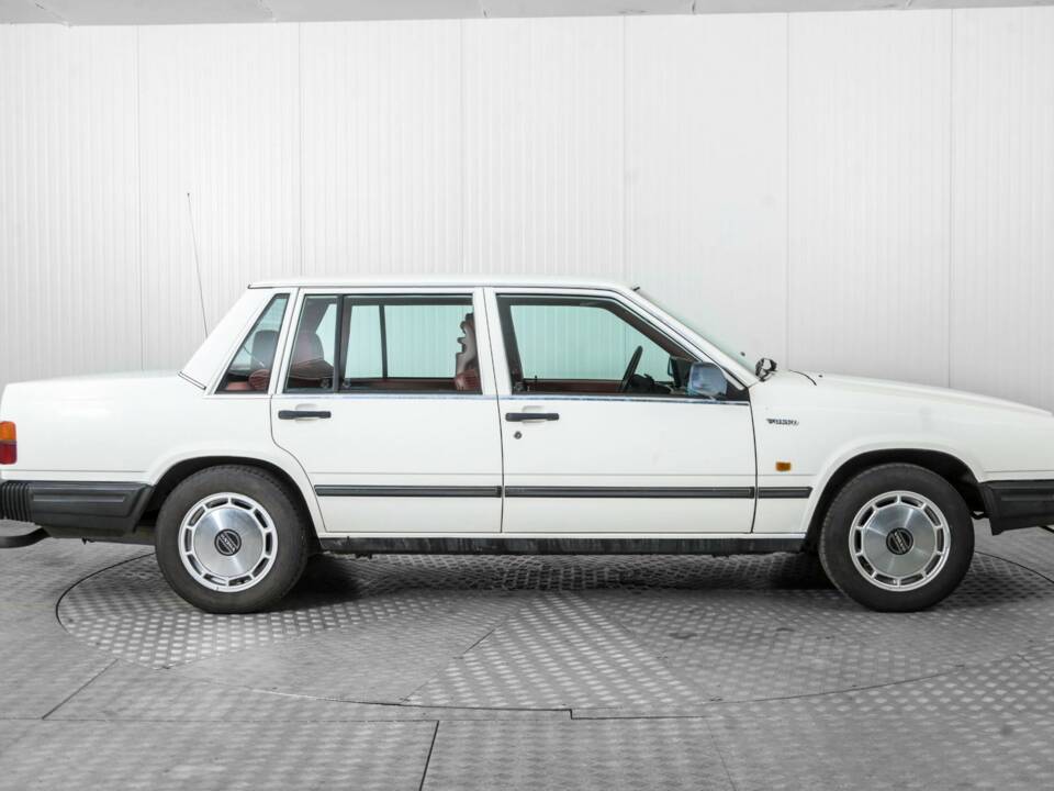 Image 10/50 de Volvo 740 (1984)