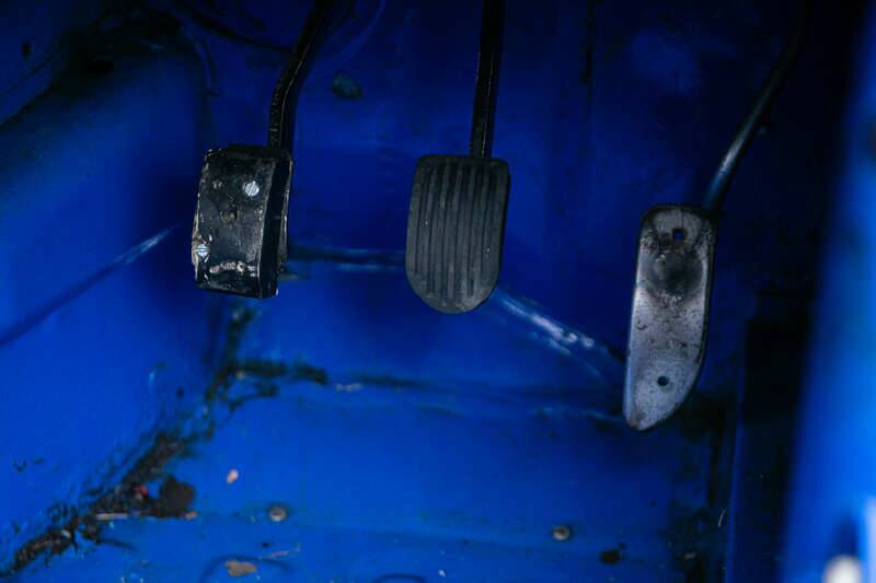 Image 15/45 of MG MGB GT (1964)