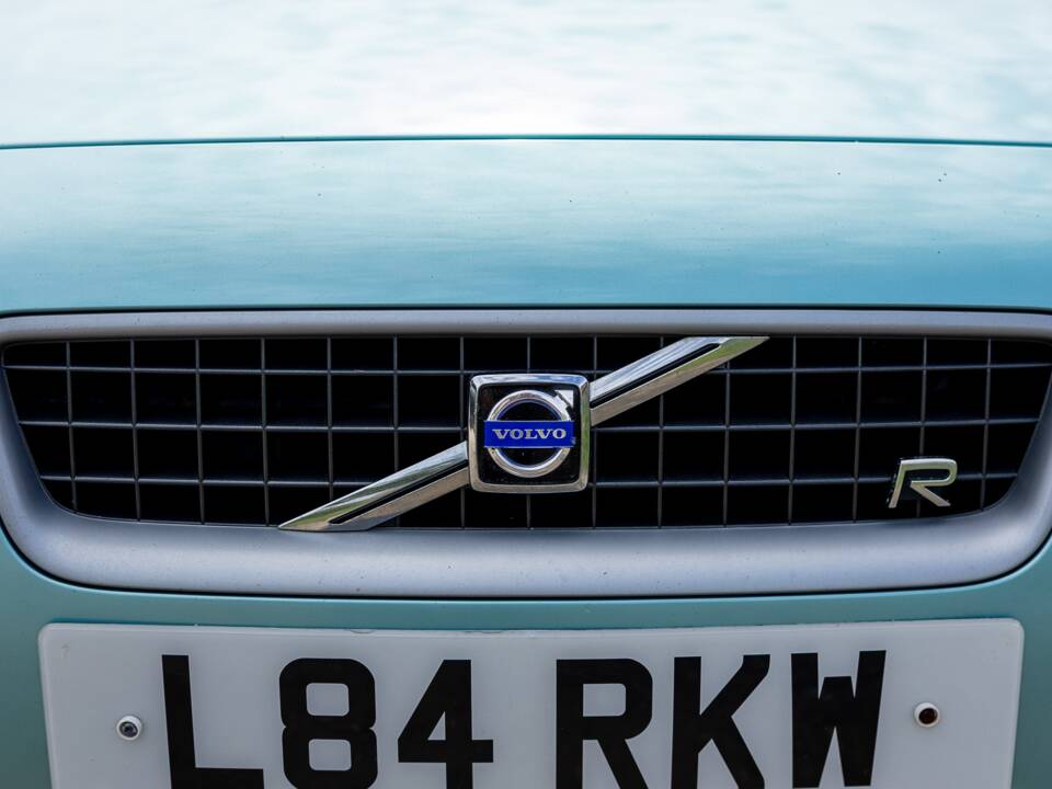Image 21/50 de Volvo V70 R AWD (2003)